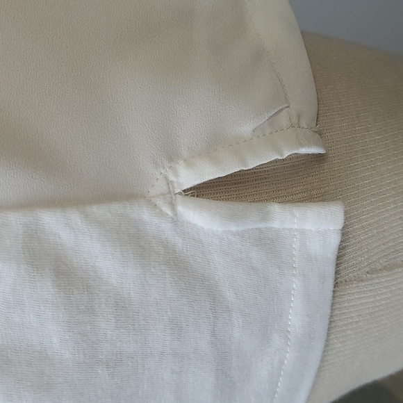 J.Crew women's top, off white. Short sleeves, enbroidery down front size XXS. - Picture 6 of 9